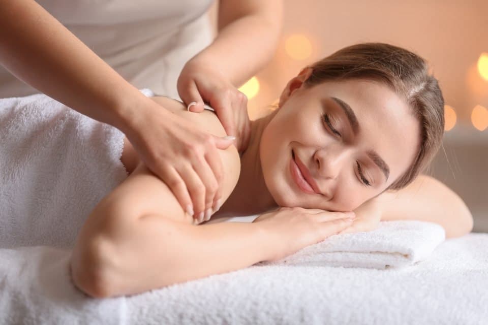 Relaxing massage treatment